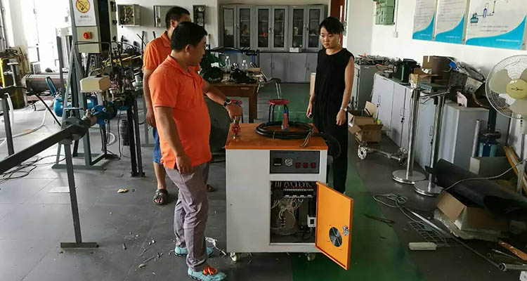 芭乐视频APP黄色版下载安装蒸汽发生器技术人员使用教学