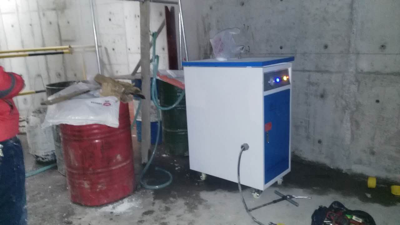 质量过硬，使用电蒸汽发生器使胶水更耐用