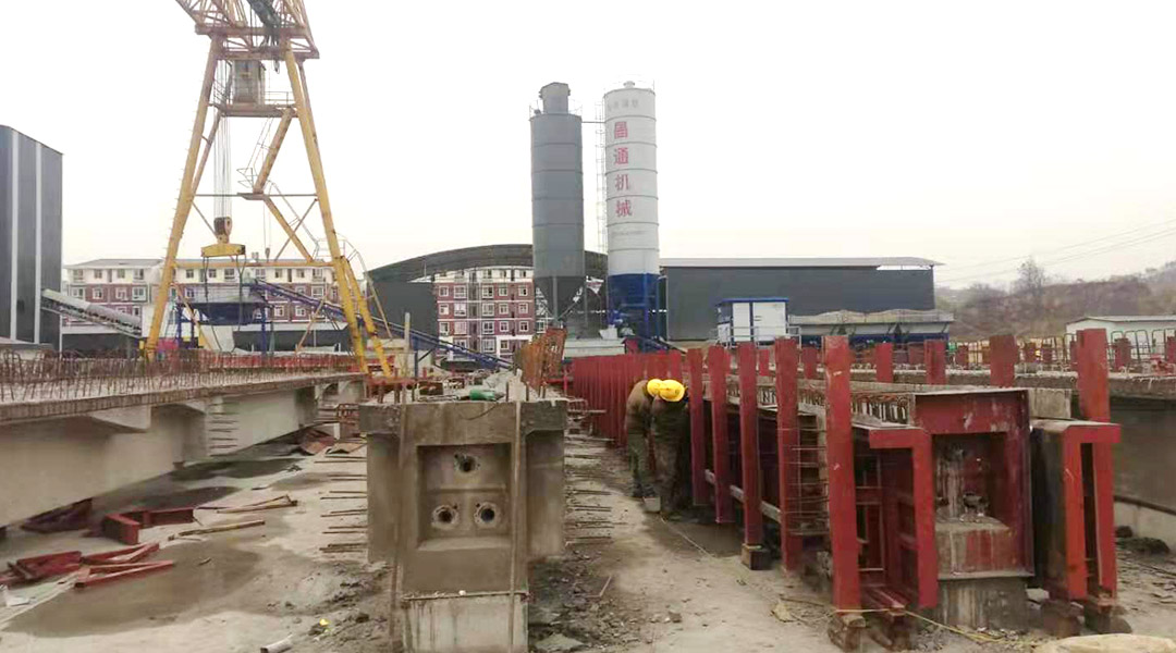 路桥前期混凝土浇筑要注意，使用四川路桥养护蒸汽发生器