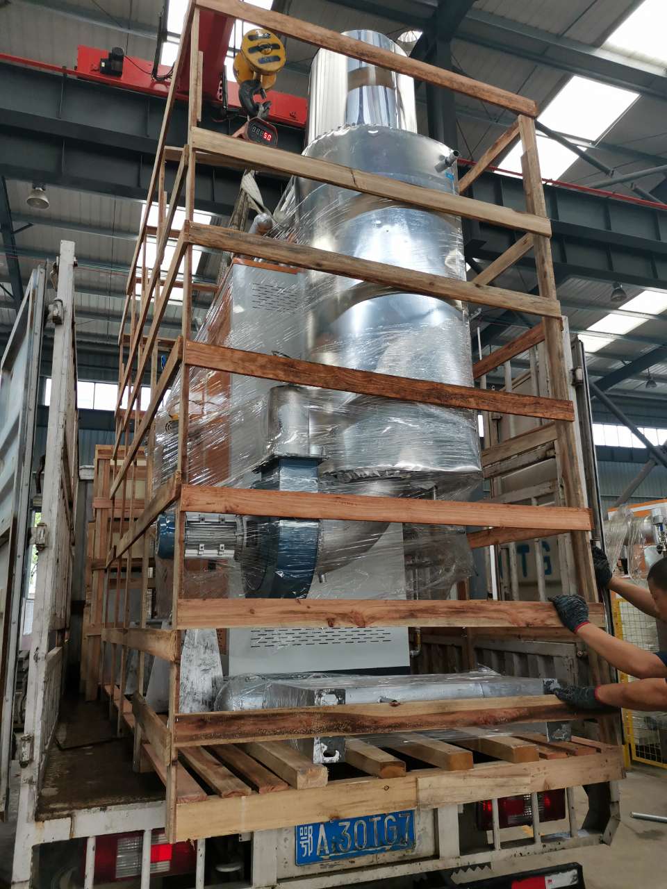 江苏酒店洗衣房芭乐视频成人网站打包好上车